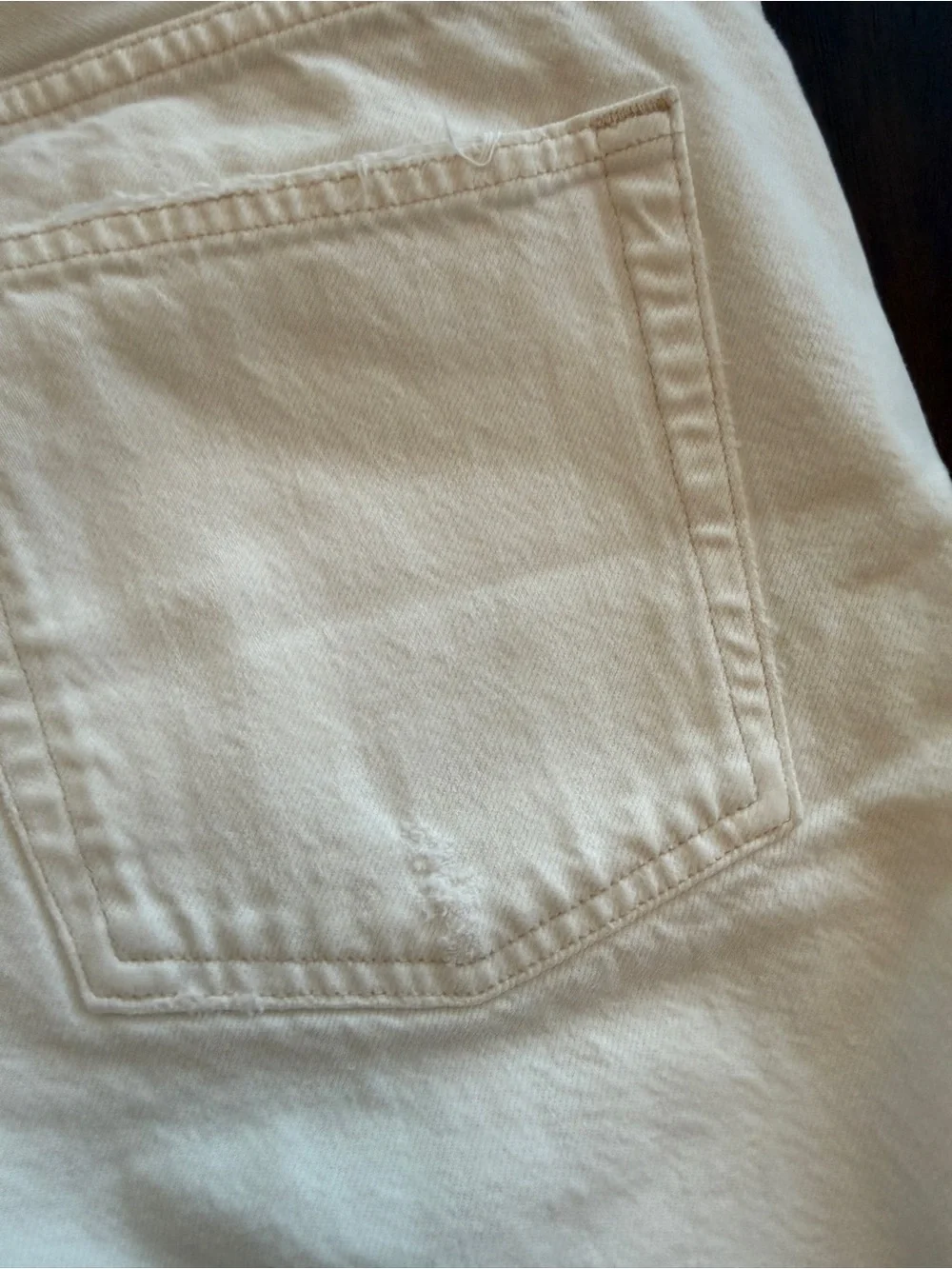 AGOLDE Parker Long Vintage Cut Off Denim Short in white Size 31
